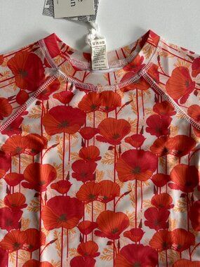 NWT Kate Quinn Rash Guard Emberglow Poppies UPF 50+